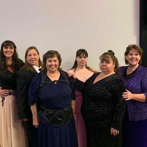 Meet your Posher, Corina